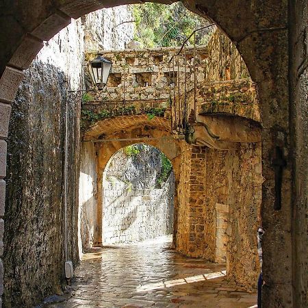 Old Town Boskovic Apartment Cattaro Esterno foto